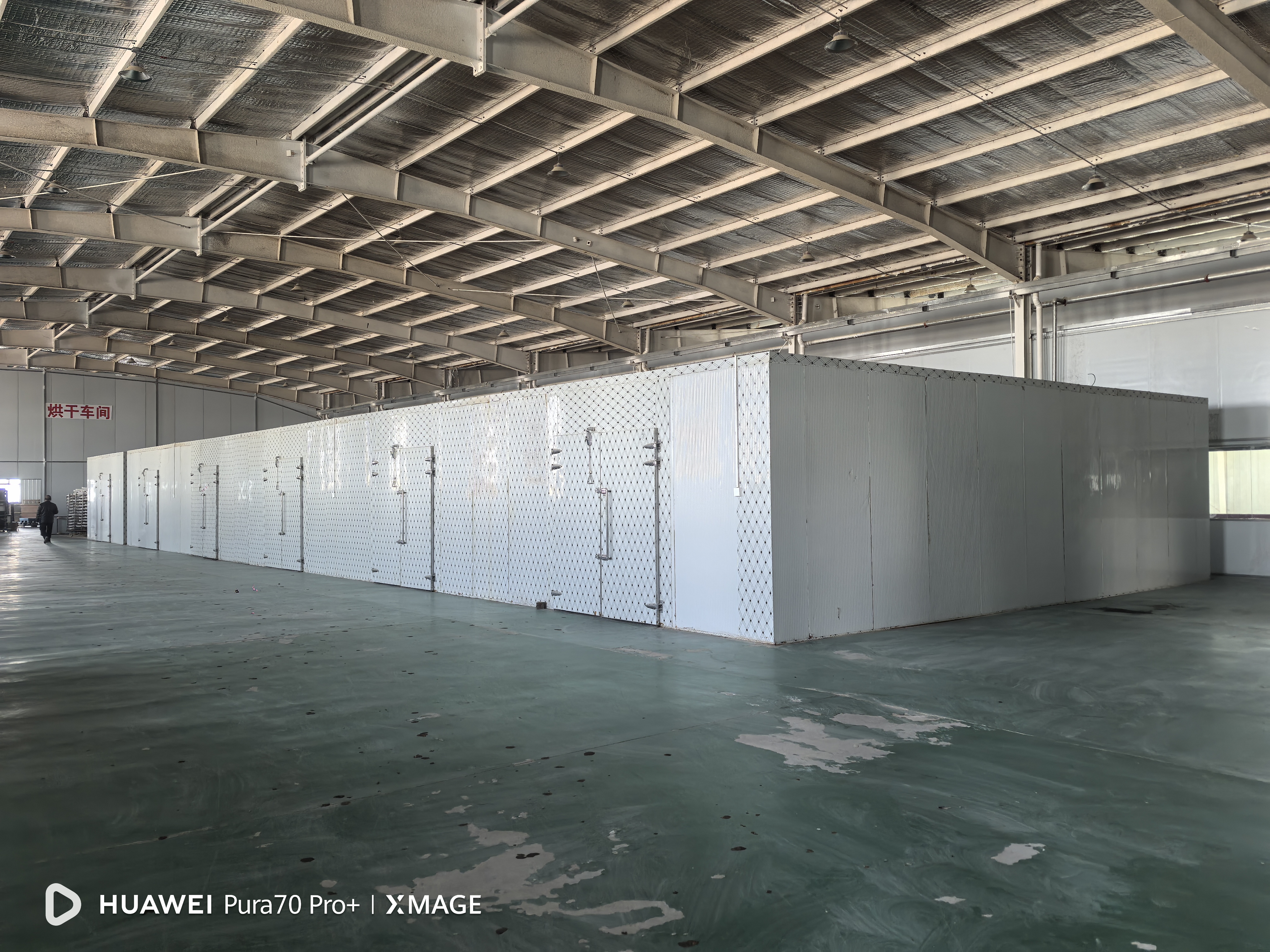 中药材烘干机调试完毕，准备投入生产