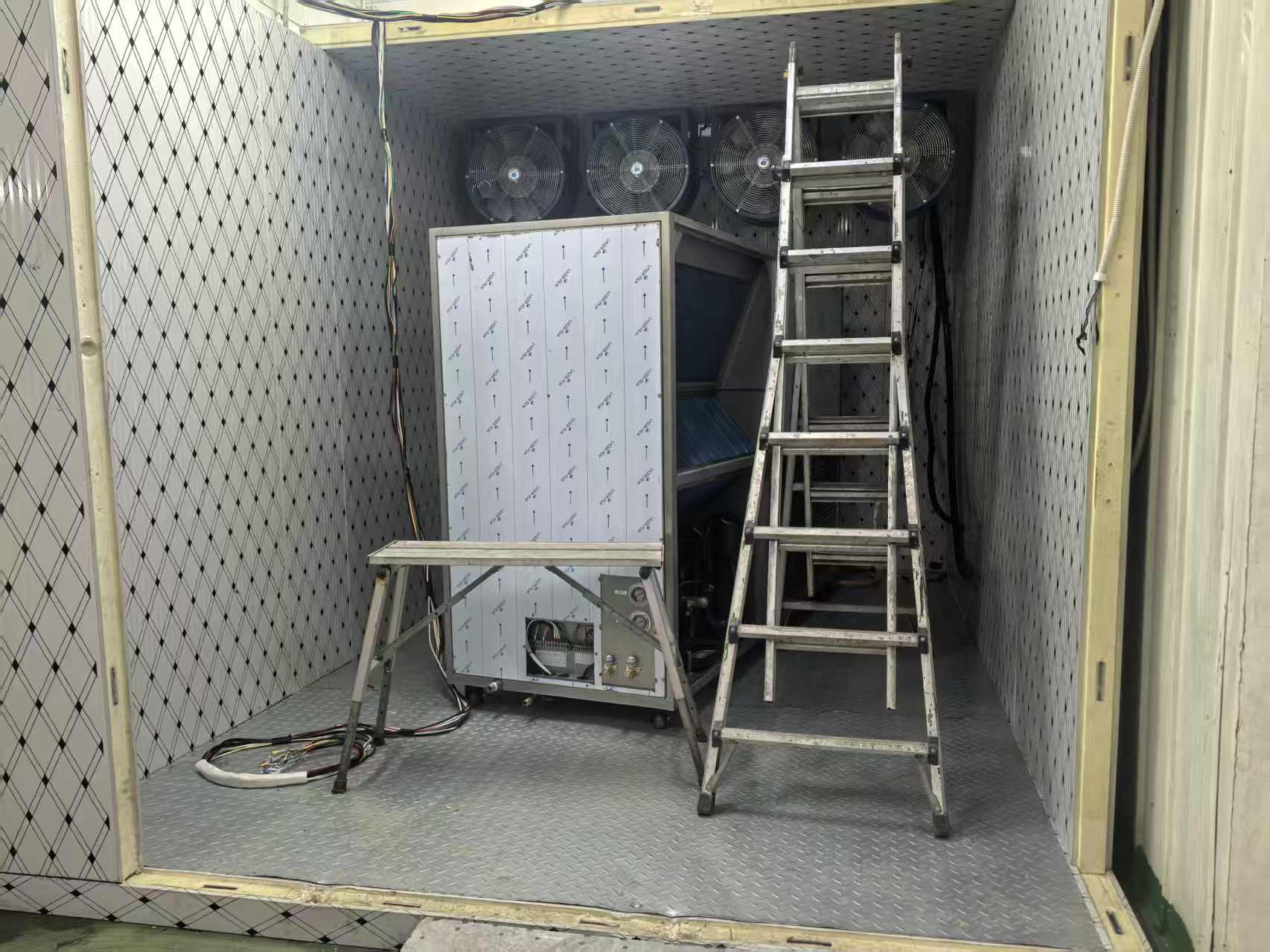 韩国：海产品烘干项目进行中